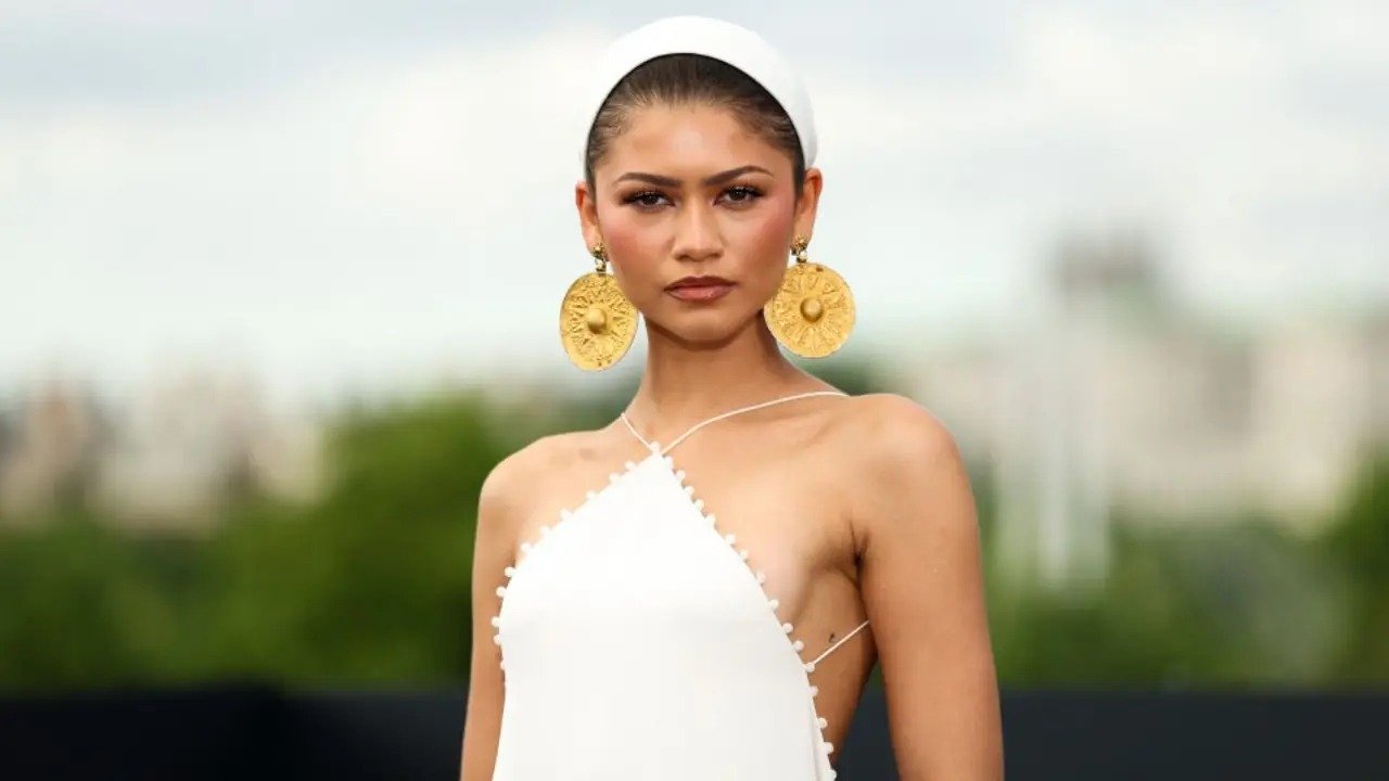 Zendaya wears 3,000-year-old Iranian gold earrings during The Odyssey press event, sparking debate over cultural heritage and historical artefacts.
