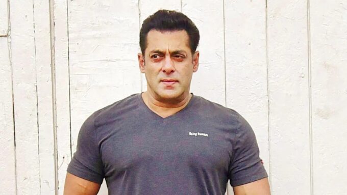 Mumbai Police constable Ganesh died of a heart attack while deployed outside Salman Khan’s residence on security duty.